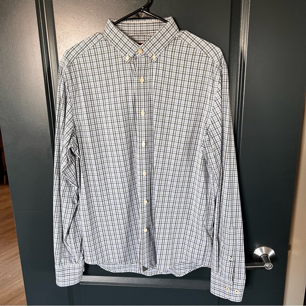 UNTUCKit Men's Plaid Shirt - Blue and White